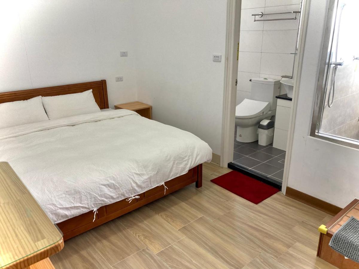 Golden Station Homestay T'ai-tung Esterno foto