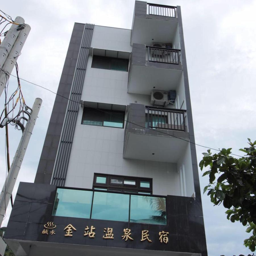 Golden Station Homestay T'ai-tung Esterno foto