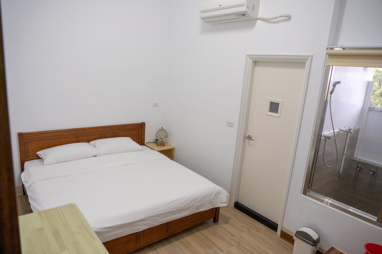 Golden Station Homestay T'ai-tung Esterno foto